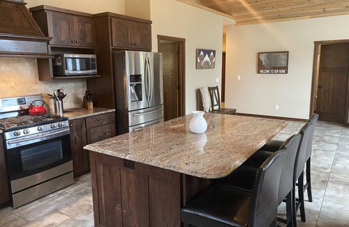 Georgetown Cabin | Snaggletooth Lodge - Summer has arrived… Come enjoy Georgetown Lake!