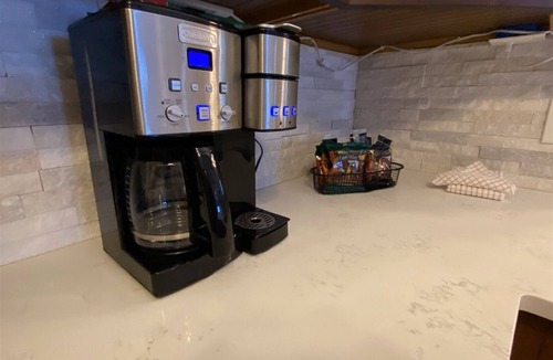 Elkhorn Condo | Snow Creek 1551 - Ski-in/Ski-out + Pool & Hot Tub