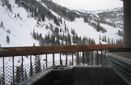 Salt Lake Mountain Resorts Condo | Snowbird Cliff Club New Years week 3 rooms sleeps 10
