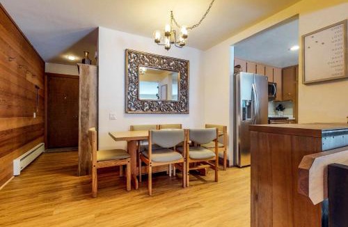 Sun Valley Apartment | Snowcreek 1520