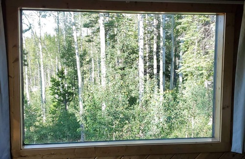 Glendevey House | Snowmobile And ATV Right Out The Front Door