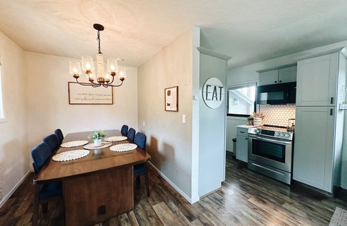 Kalispell House | Soak and Stay Montana Getaway - 45 minutes from Glacier National Park