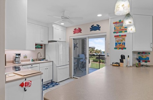 Georgetown County Condo | Soak up the Sun: 3 Bedroom on the 3rd Flr