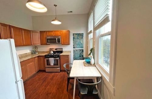 Cincinnati Apartment | Soccer Stadium Walk, Fast Drive to OTR & Downtown