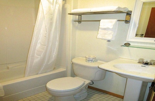 Cooke City-Silver Gate Hotel | Soda Butte Lodge
