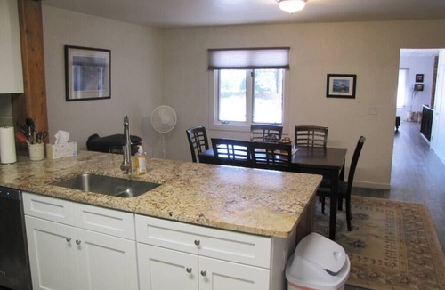 Woods Bay House | Solitude by Flathead Lake - two minutes from the beach