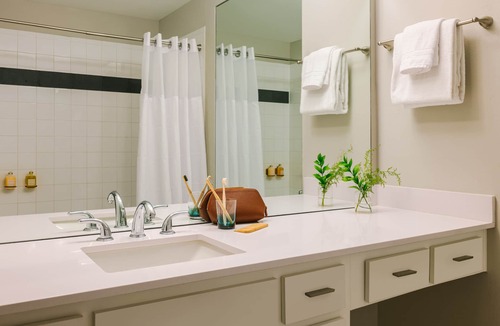 Theater District Apartment | Sonder The Hogg Palace | Stellar Lofted Two-Bedroom Apartment
