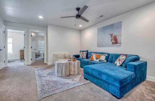 Washington House | Southern Retreat, Priv Patio with Hot Tub, Zions.