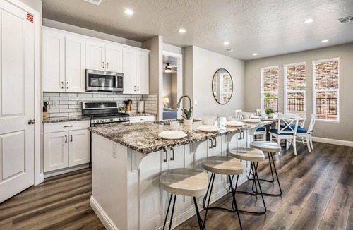 Washington House | Southern Utah Escape at Escondido Resort | Ping Pong Table, Resort Amenities, SLP 20!