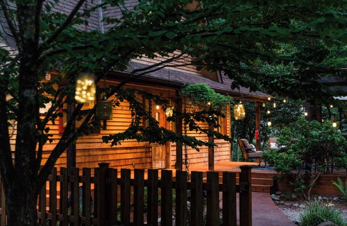 North Bend Cabin | SouthFork Serenity Enchanting Riverfront Cabin with Large Deck - Pet-Friendly!