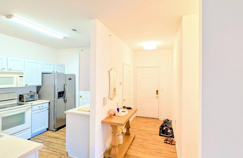 Charlotte Condo | Spacious 1-Bedroom condo in Ballantyne/South Charlotte with Office and Laundry