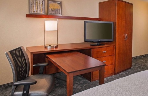 University Place Hotel | Spacious 1BR Unit Near Pavilion | Pet-Friendly & Enjoy the Pool