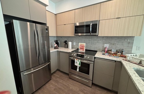 Koreatown Apartment | Spacious 2-Bedroom Deluxe Apart-Hotel in the Heart of Koreatown