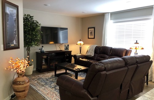 Grand Forks Condo | Spacious 2 Bedroom Private Entry Ground Floor Townhome