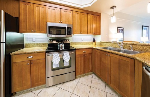 Florida Central Atlantic Coast Villa | Spacious 2BR Villa Near SeaWorld - Cypress Harbour - Pools + Lake Views