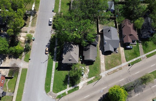 Vollintine-Evergreen Apartment | Spacious 3-bedroom apartment in nice Midtown Memphis near Beale st with AC