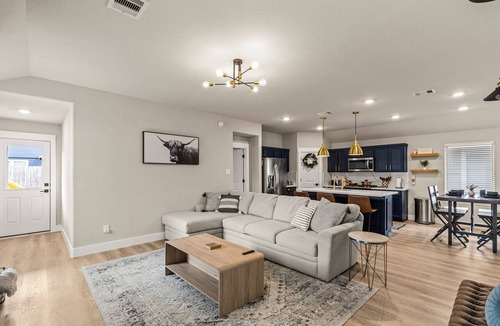Barker House | Spacious 3-bedroom family-friendly home with a secret hidden attic!