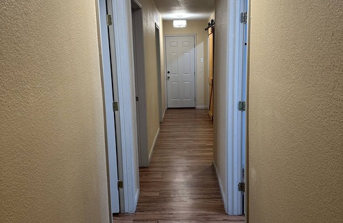 Lakeview  Jefferson County House | Spacious 3-Bedroom Home. Cajun Capital of Texas. Great for Fishing & Turnarounds