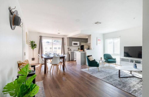 Alhambra Condo | Spacious 3 beroom 2 bath near DT Alhambra +EV Charger