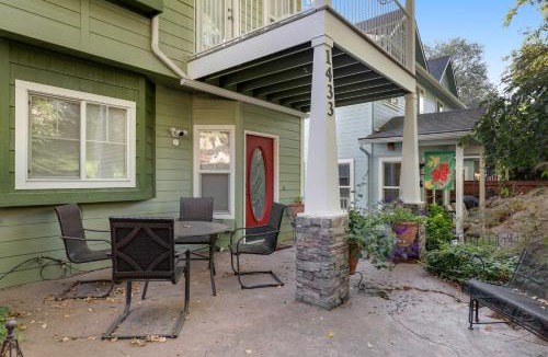 East End House | Spacious 3 Story Home in the Boise Foothills