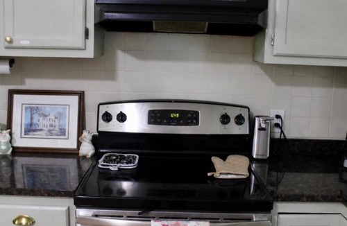 Thomasville Apartment | Spacious 3BR 3 Bath King Suite Pet Friendly