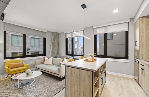 Navy Yard Apartment | Spacious 3BR Haven w/Kitchen & Rooftop | Steps from Top Museums & Hotspots