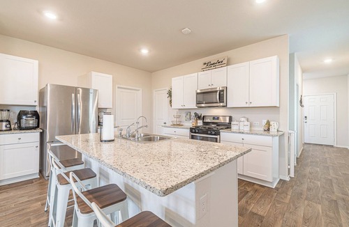 New Braunfels House | Spacious 4-bedroom house with WiFi Gruene New Braunfels Pets/Children Allowed
