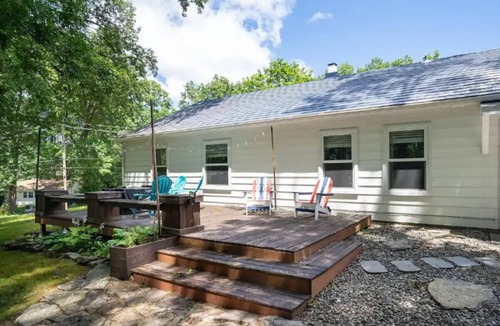 Park Forest Village House | Spacious 4-bedroom house in State College