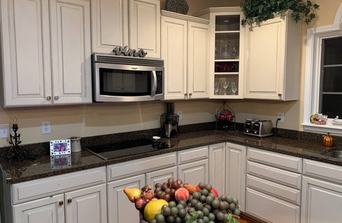 Maxwell House | Spacious 4-bedroom house with fitness room one mile from Geist - Fishers