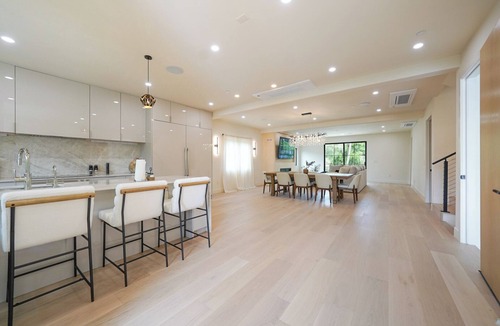 Northwest San Pedro House | Spacious 4-bedroom house in fantastic San Pedro with AC