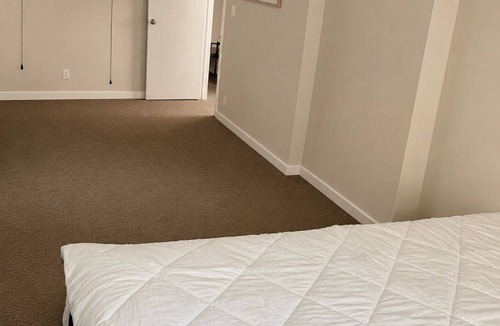 Detroit House | Spacious 4-bedroom house in beautiful Detroit with AC