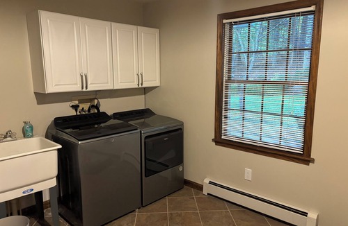 Treasure Lake House | Spacious 4-bedroom lakehouse with plenty of room for the group to enjoy the lake