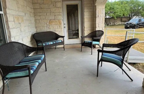 Riviera House | Spacious 4 br getaway. Riviera Beach/Baffin Bay