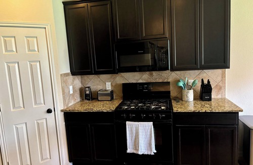 Barker House | Spacious 4BR/2.5bath/Game RM/Pet Friendly house- Extended Stays Welcome