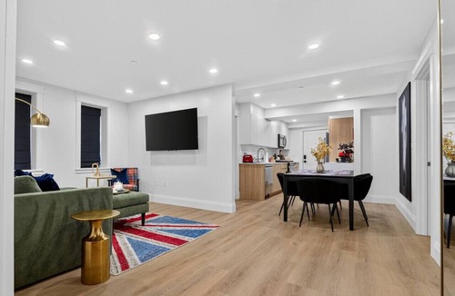 Inman Square Apartment | Spacious 4BR| MIT & Harvard| Subway| Sleeps 12