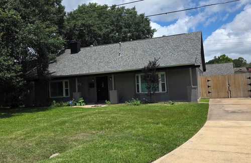 El Lago House | Spacious 5-bedroom 2 bath newly renovated house in beautiful Seabrook, new AC.