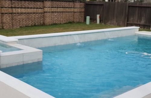 Katy House | Spacious 5-bedroom and 3-bathroom house in pleasant Katy.