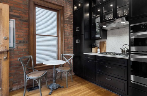 Victorian Village House | Spacious 5-bedroom house in the heart of Columbus