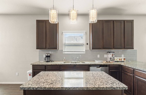 Cibolo House | Spacious 5-bedroom house in beautiful Cibolo with AC