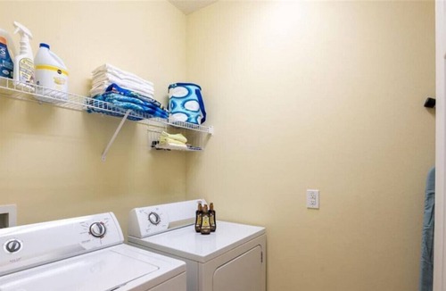 Watersong House | Spacious 5 BR Pool Home near Disney/w/ WI-FI -BBQ