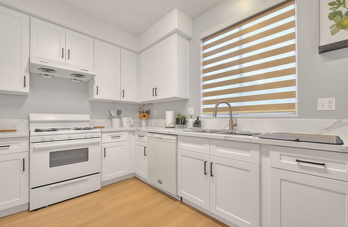 West Covina House | Spacious 5BR/3BA Family Home Sleeps 12/Near Pasadena, Arcadia & LA