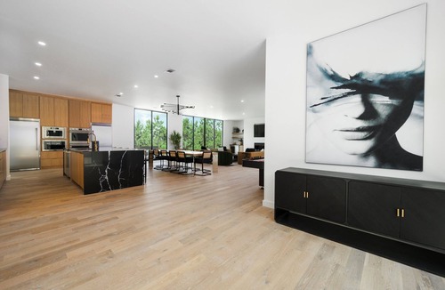 Broken Bow Cabin | Spacious 5BR Modern Retreat w/Heated Pool & Rooftop Bar| Near Hochatown
