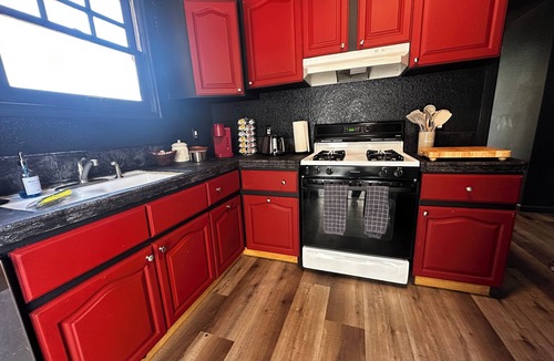 Bankers Hill House | Spacious 6-bedroom house in lovely San Diego with AC, WiFi