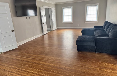 Mapleton/Fall Creek House | Spacious 6-bedroom house in Indianapolis near downtown, fairgrounds, speedway