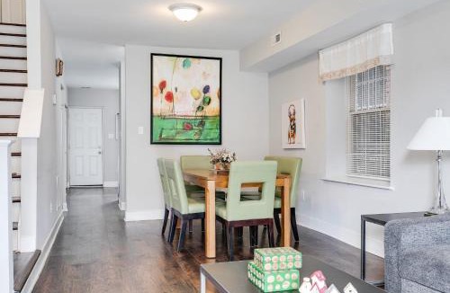 Richmond House | Spacious 6BR Family Sleeps Groups Parking
