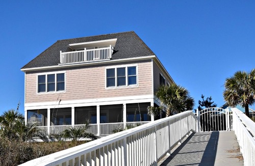 Litchfield by the Sea House | Spacious 7 BR, 7.5 BA oceanfront house with screened porch and hammock = RELAX