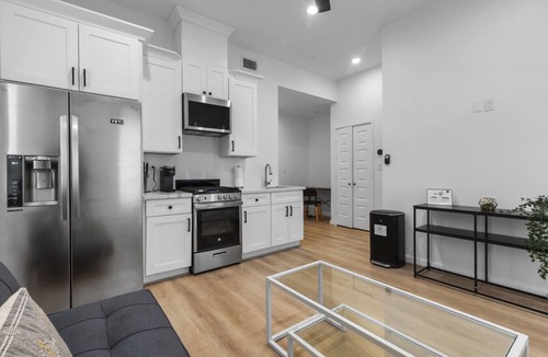 Washington Ave./ Memorial Park House | Spacious 7BR/7BA Home Retreat Central Houston