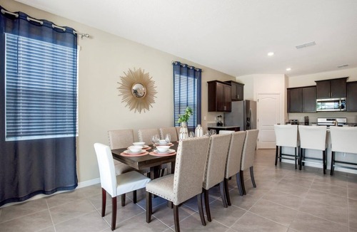 Loughman House | Spacious 7BR Solterra Getaway w/Pool & Spa