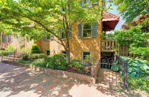 Capitol Hill Apartment | Spacious & Airy 1-BR near Eastern Mkt/Capitol