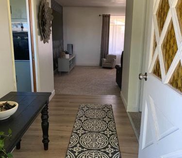Raisin House | Spacious and Centrally Located Family Friendly Home